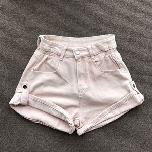 High-Waist Pale Pink Women's Shorts with Rolled Cuff